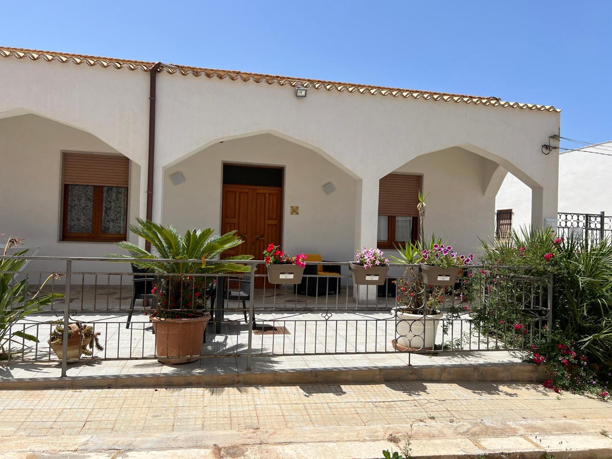 Villa Dolce Vita Rooms Castelluzzo Buitenkant foto